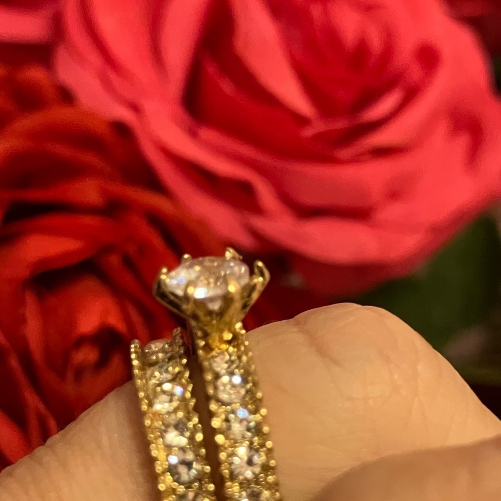 Gold Rhinestone Rings - Picture 5 of 7